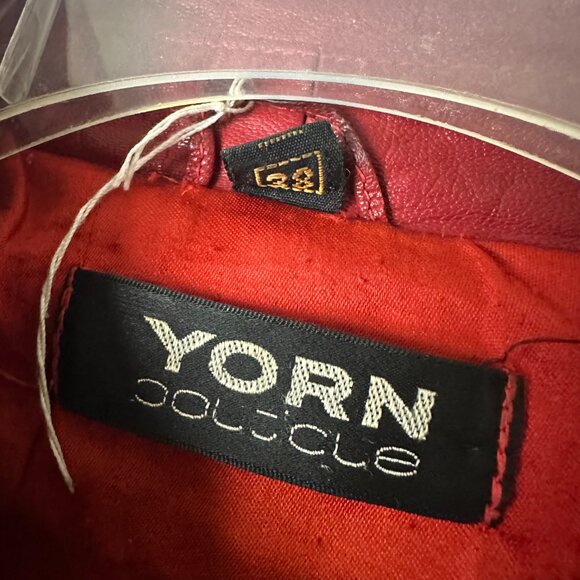 Leather Jacket size 6-8 EU 38 Red Cropped Motorcycle Retro Rock VTG 1980's Coat - Picture 3 of 5
